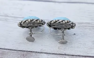 Vintage Screw On Earrings Turquoise Tone with Twisted Silver Tone Halo thumbnail 4