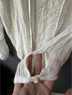Gharani Strok White Embroidered Sheer Long Sleeve Blouse Size Small thumbnail 7