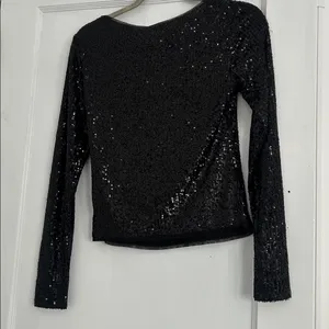 Abercrombie & Fitch Long-Sleeve Sequin Boatneck Top in Black- S thumbnail 6