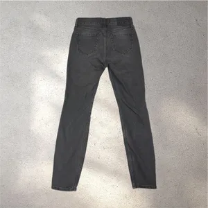 Abercrombie & Fitch The Skinny High Rise Jeans 24/00 Gray Stretch Denim thumbnail 2
