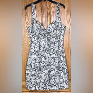 ZARA Animal Print‎ Snakeskin Faux Suede Mini Dress Black & Ecru Size Medium thumbnail 10