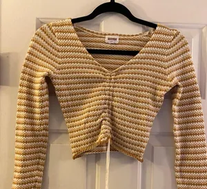 Ghanda Cisco Long Sleeve Crop Top in Natural Stripe, Size Extra Small thumbnail 3