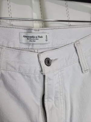 Abercrombie & Fitch Mid Rise Slouchy Jean thumbnail 5