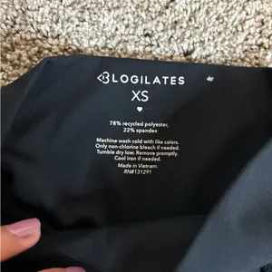 Blogilates biker shorts black size xs thumbnail 2