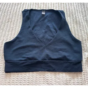 Beyond yoga remix ribbed sports bra thumbnail 2
