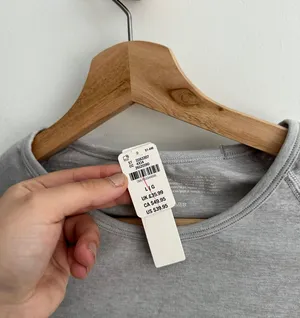 PINK - Victoria's Secret Ombré Workout Long Sleeve thumbnail 5