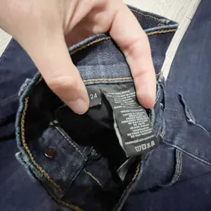 Jess Highrise Jeans In Silence Wash thumbnail 7