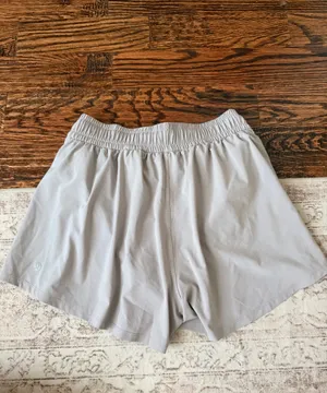 Lululemon Shorts thumbnail 2