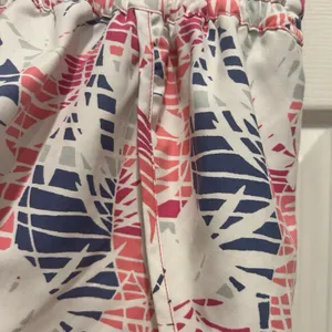 Columbia PFG Womens Large‎ Sandy River Fishing Shorts Tropical Floral Pink White thumbnail 5