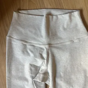 Alo Leggings thumbnail 2