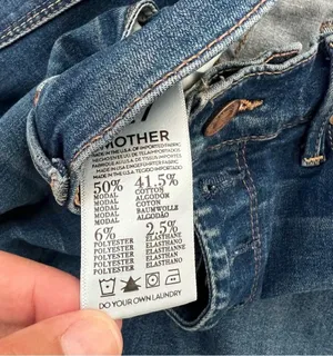Mother Denim Pixie Runaway in the sun don't shine forever Size 27 (Flawed) thumbnail 2