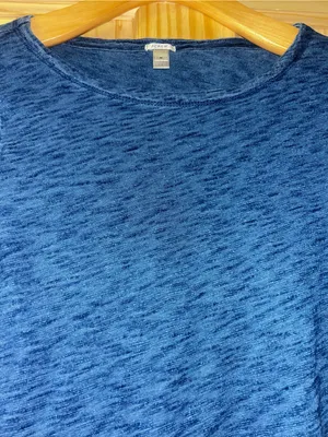 J.Crew Blue long sleeve shirt with subtle marbled texture, size M #jcrew #preppy thumbnail 2