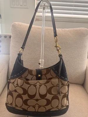 Vintage Coach Hamptons Blue Leather & Jacquard Signature Studded Hobo Shoulder bag. thumbnail 8