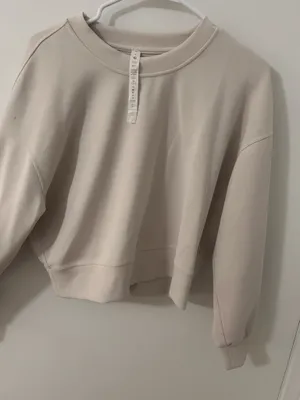 Lululemon Crew  thumbnail 2