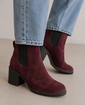 Sam Edelman Chunky Heel Chelsea Boots Suede Red Block Heeled Ankle 5.5 Classic thumbnail 1