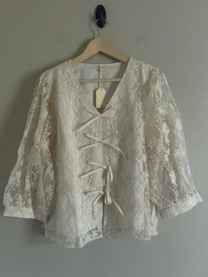 Boho Bow Tie Textured Lace Top (Ivory) Jodifl small NWT thumbnail 2