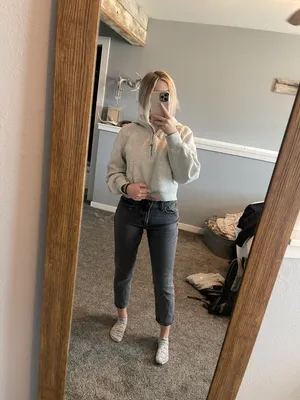Abercrombie High Rise Mom Jeans thumbnail 5