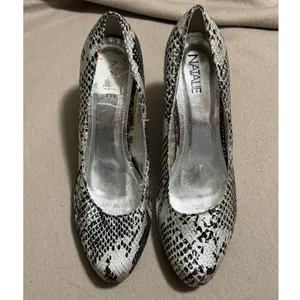 Natalie Womens Snakeskin Print Pointed Toe Stiletto Pumps Silver Black 10 5021 thumbnail 3