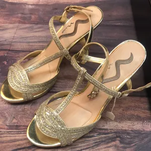 Nina sz 9 gold w/ sequins women shoes thumbnail 1