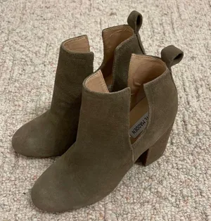 Steve Madden Ankle Booties thumbnail 2