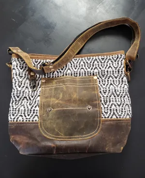 Myra Bags thumbnail 1