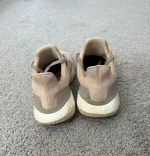 Adidas Ultraboost Shoes thumbnail 3