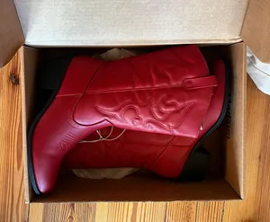 Cowgirl / Cowboy Boots Red Size 10 thumbnail 1