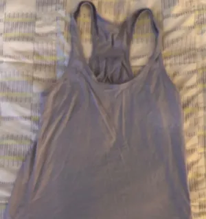 Lululemon tank thumbnail 1
