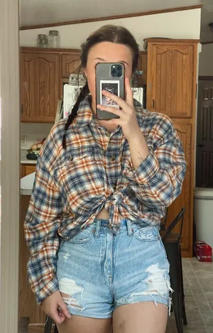 American Eagle Outfitters Flannel Cropped thumbnail 1