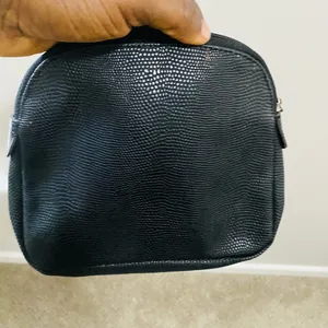 Lancôme Elegant Black Cosmetic Bag thumbnail 3