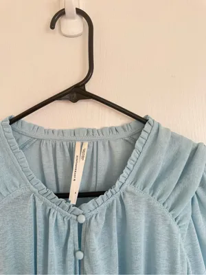 Anthropologie Long-Sleeve Femme Ruched Cropped Top thumbnail 3