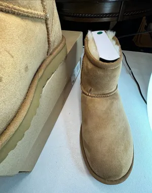 UGG Classic Mini II Genuine Shearling Lined Boot casual comfy outdoor winter thumbnail 3