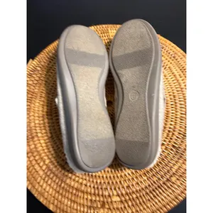 Bzees by LifeStride Womens Oatmeal Tan Faux Fur Lined Buckle Mule Slippers 7.5M‎ thumbnail 4