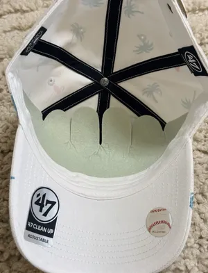 NEW 47 Brand Atlanta Braves Palm Tree Printfetti ’47 Clean Up Hat thumbnail 4