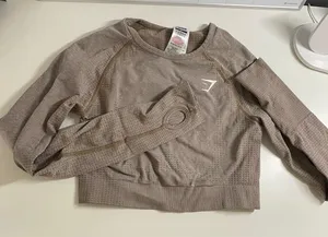 Gymshark Long-sleeve Crop Top thumbnail 1