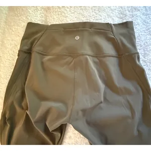 Lululemon Wunder Under Leggings Size 12 Sage Olive Green Sweat Wicking Stretch thumbnail 5