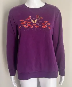 Vintage 90’s Cottage Core Embroidered Butterfly Sweatshirt Size M thumbnail 1