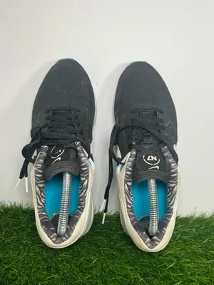 Nike Air Sneakers Black White Teal Women’s 6 Casual Running Shoes 861346-003 thumbnail 5