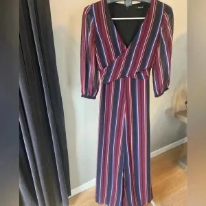 Madewell Wrap-Around Maxi Dress in Stockdale‎ Stripe Maroon Navy Size 00 ($178) thumbnail 11