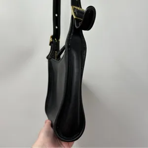 Vintage Coach 9997 Legacy Black‎ Genuine Leather Crossbody Bag thumbnail 3