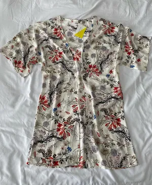 White Kimono With Foliage Print thumbnail 1