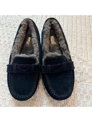 UGG Willow Moc Toe Loafers thumbnail 3