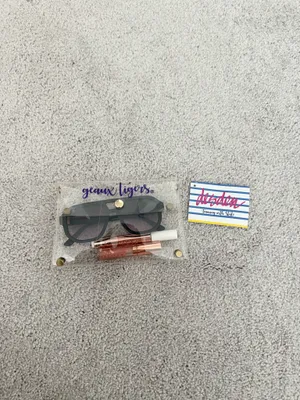 Boutique Clear purse thumbnail 2