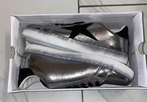 NIB Anna Gray/Black Star Cutout Sneakers 8 thumbnail 5