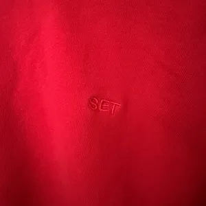 Set Active Heavyweight Hoodie in Bright Red/Fire thumbnail 3