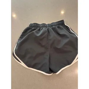 Nike Women's Running Shorts DRI-FIT Gray Athletic Gym White Trim size xs‎ thumbnail 4