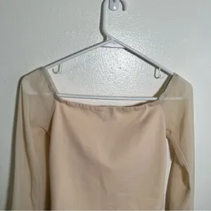 Windsor Women's‎ Size Small Faux Wrap Off Shoulder Top Beige Cream Long Sleeve thumbnail 7