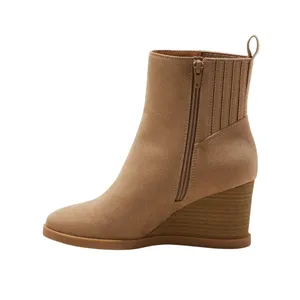 NWT Universal Thread Winter Boots with Memory Foam Insole Taupe Brown 5.5M thumbnail 2