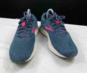 Brooks Womens Blue Pink Revel 3 Running Shoes Size 8 SKU 7454 thumbnail 1