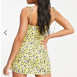 ASOS Flirty Brunch Resort Vacation Tropical Floral Mini Dress NWT thumbnail 3